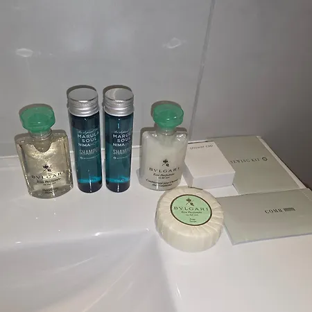 Luxury 2br Center 360 With Pool, Gym, Sauna