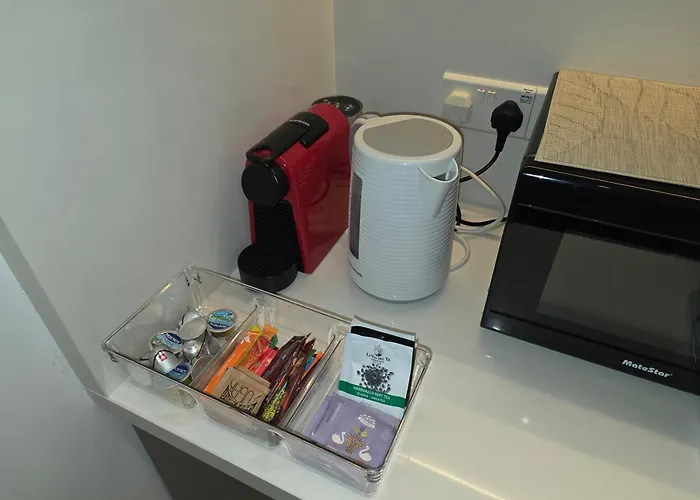 Luxury 2br Center 360 With Pool, Gym, Sauna Nikósie