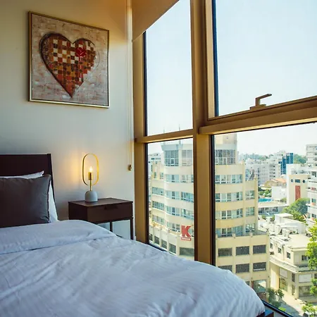 Luxury 2br Center 360 With Pool, Gym, Sauna Apartament