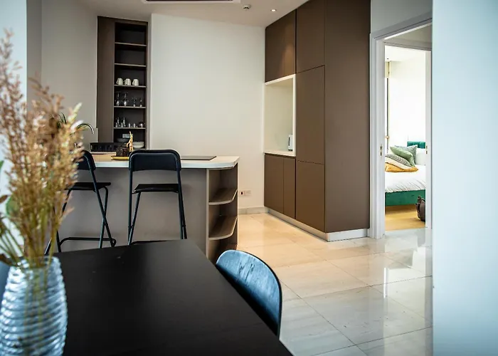 アパート Luxury 2br Center 360 With Pool, Gym, Sauna ニコシア